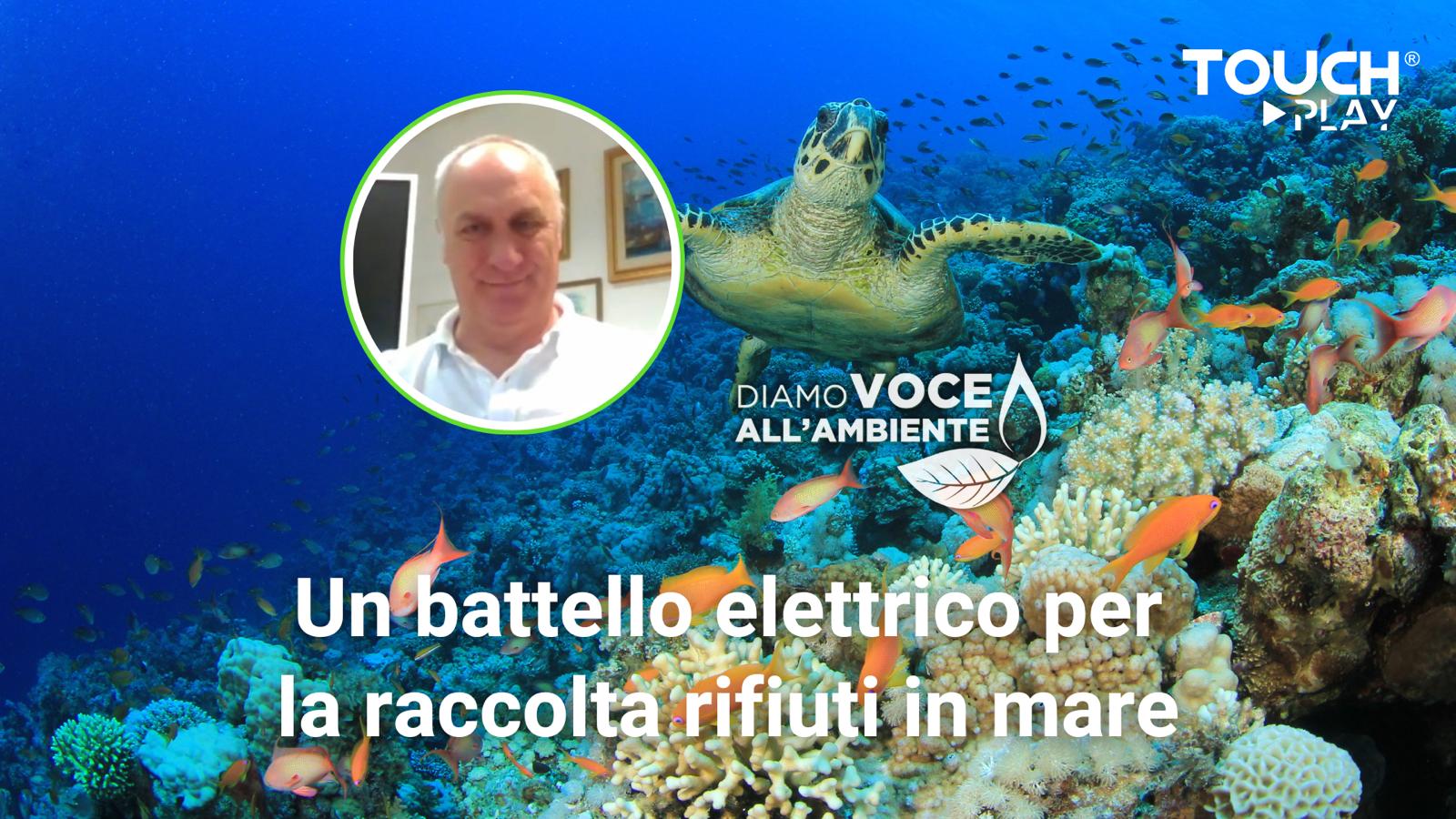 Un battello elettrico per la raccolta rifiuti in mare